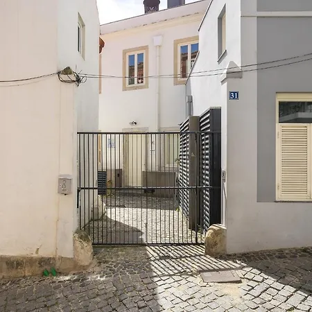 Whome Alfama 2-bed Minimalist Retreat For Digital Nomads & Remote Workers Lissabon