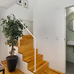 Appartement Whome Alfama 2-bed Minimalist Retreat For Digital Nomads & Remote Workers *