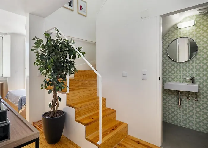 아파트 Whome Alfama 2-bed Minimalist Retreat For Digital Nomads & Remote Workers *