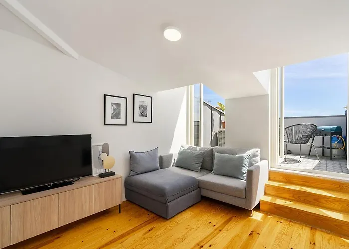 Whome Alfama 2-bed Minimalist Retreat For Digital Nomads & Remote Workers * 리스본